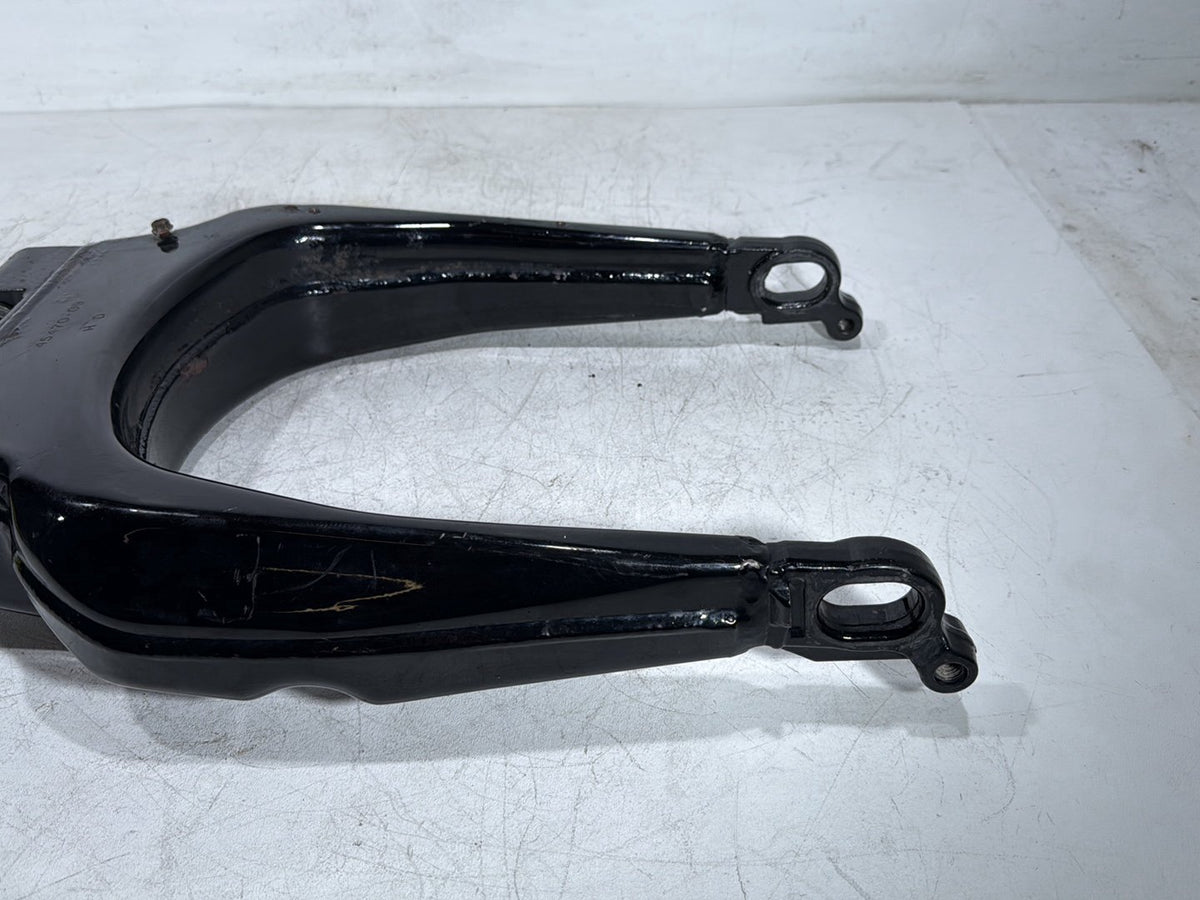 2010 Harley Electra Glide Touring Ultra OEM Rear Fork Swingarm Swing Arm