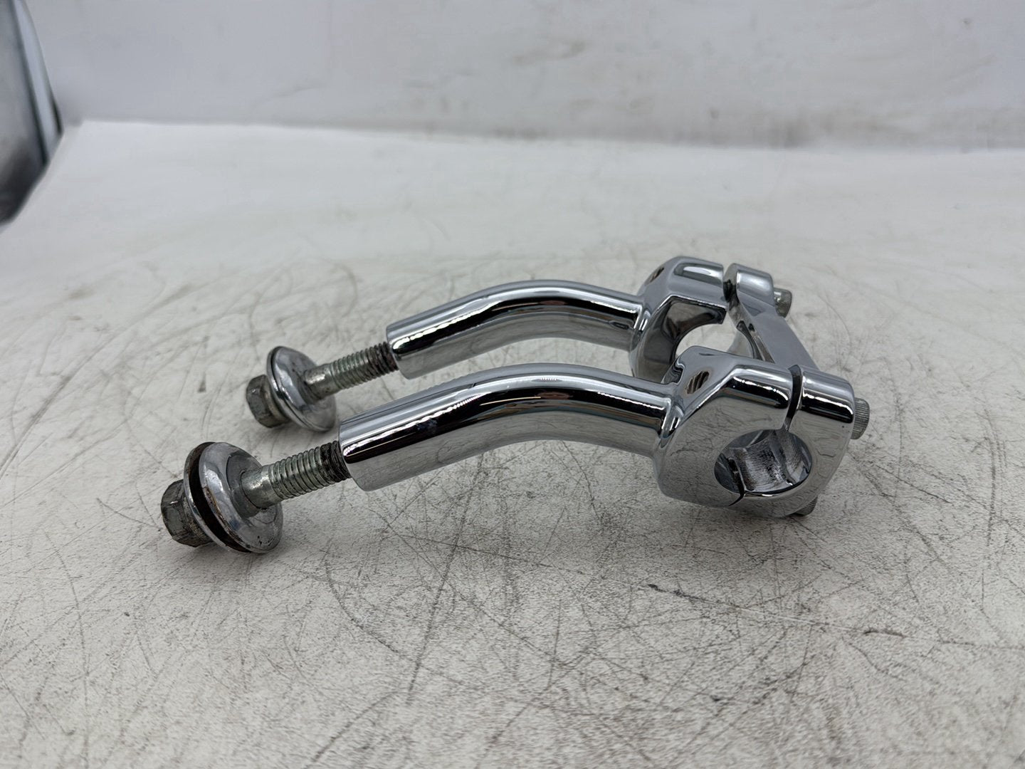 2000 Harley Softail FLSTC Heritage Classic OEM Front Handlebar Riser Top Clamp Chrome