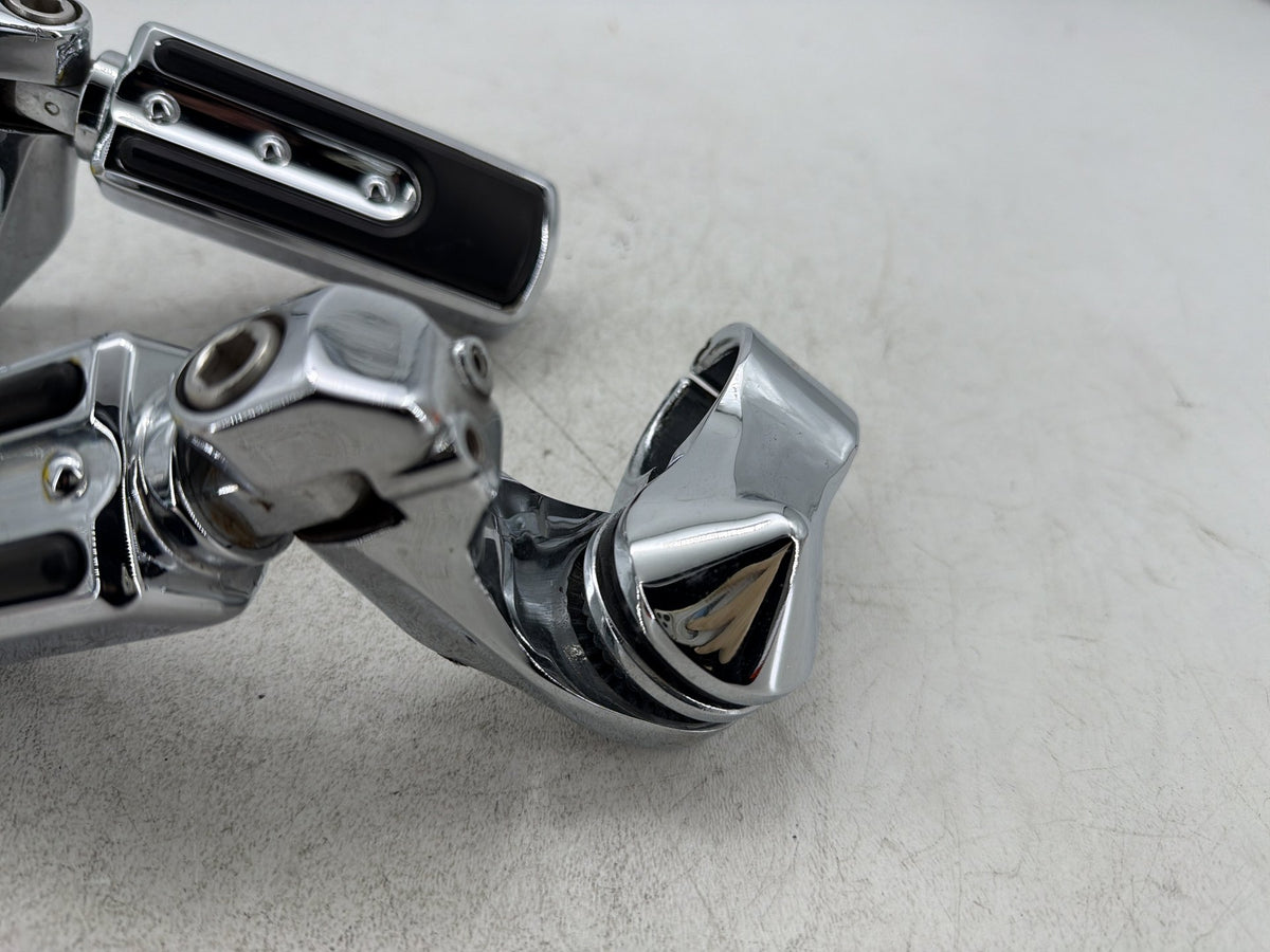 07 Harley Electra Touring CVO Front Right Left Highway Foot Pegs AirFlow Style