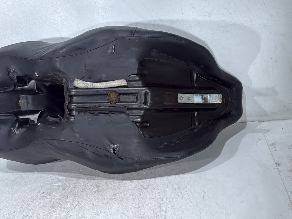2007 Harley Electra Glide Touring Ultra OEM Passenger Rider Driver Seat Saddle