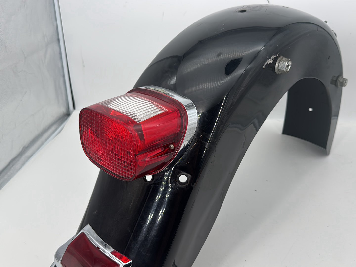 1999 - 2006 Harley-Davidson Touring Electra Glide Classic Rear Wheel Fender Taillight Brake Lamp 59579-01B