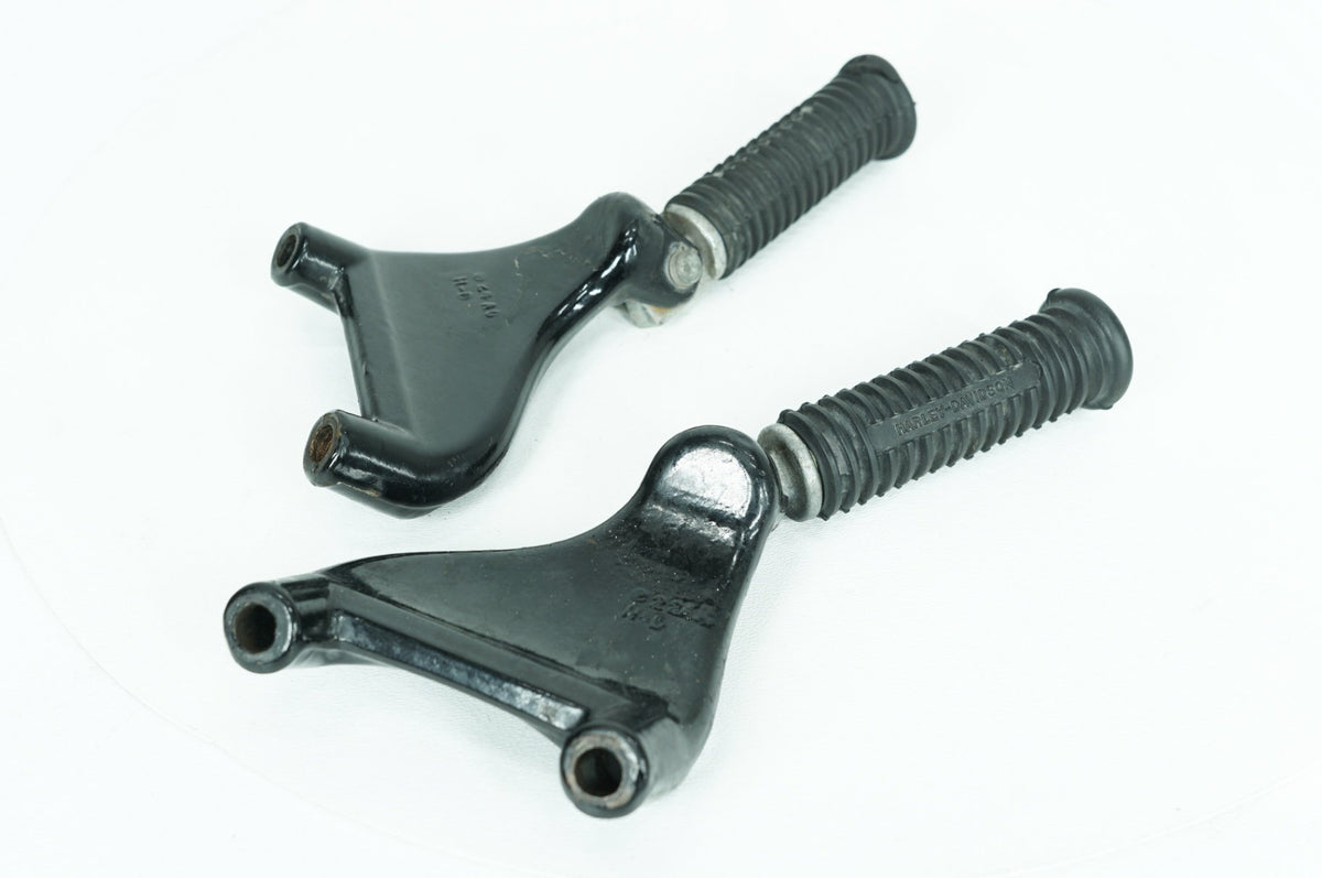 2008 Harley Sportster XL1200 C Anniversary OEM Passenger Left & Right Foot Pegs