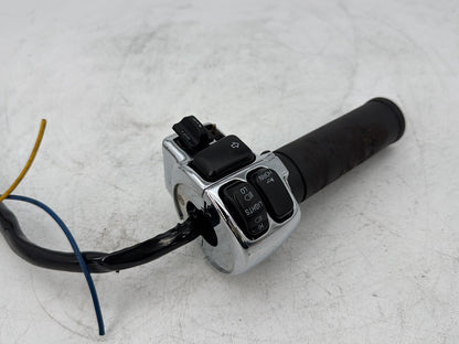 1999 - 2006 Harley-Davidson Touring Electra Glide Classic Left Turn Signal Headlight Switches Controls 71685-06A