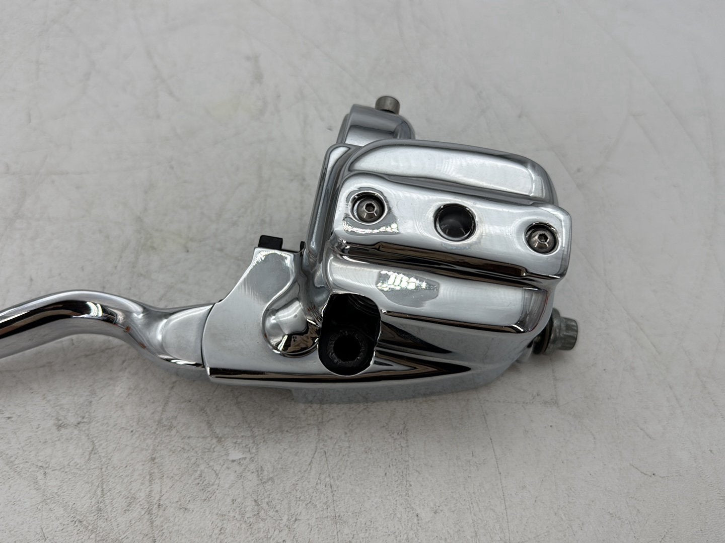 2000 Harley Dyna FXDWG Wide Glide OEM Front Right Brake Lever Master Cylinder