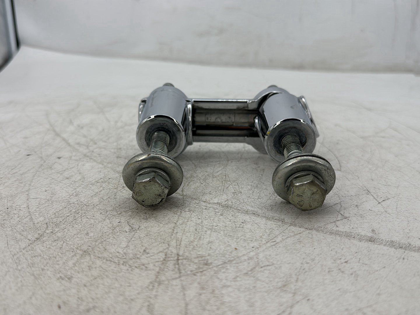 2013 Harley Heritage Softail Classic FLSTC OEM Front Handlebar Riser Top Clamp Chrome