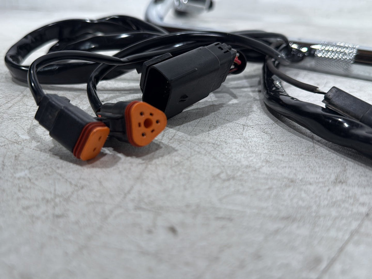 2013 Harley Electra Glide Touring CVO Screamin Eagle OEM Handlebars Left Right Switches Controls