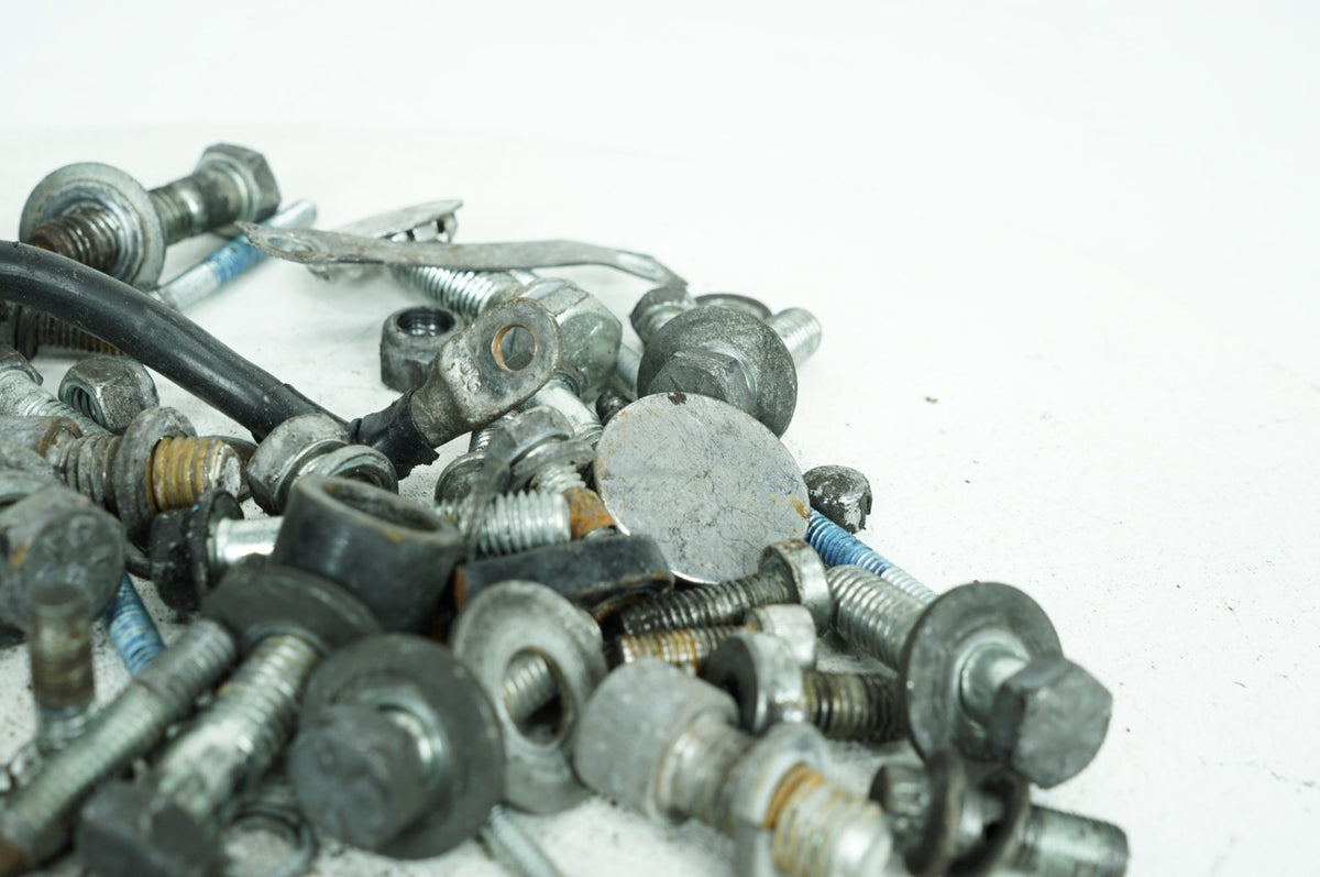 2001 Harley-Davidson Touring FLHRI - Hardware Bolts Nuts & Brackets