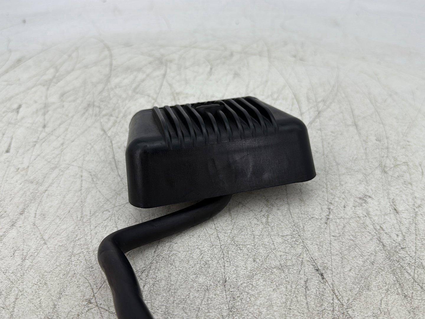 1998 Harley Touring FLHTCUI Electra Glide Ultra OEM Rear Brake Line Master Cylinder Reservoir Tank