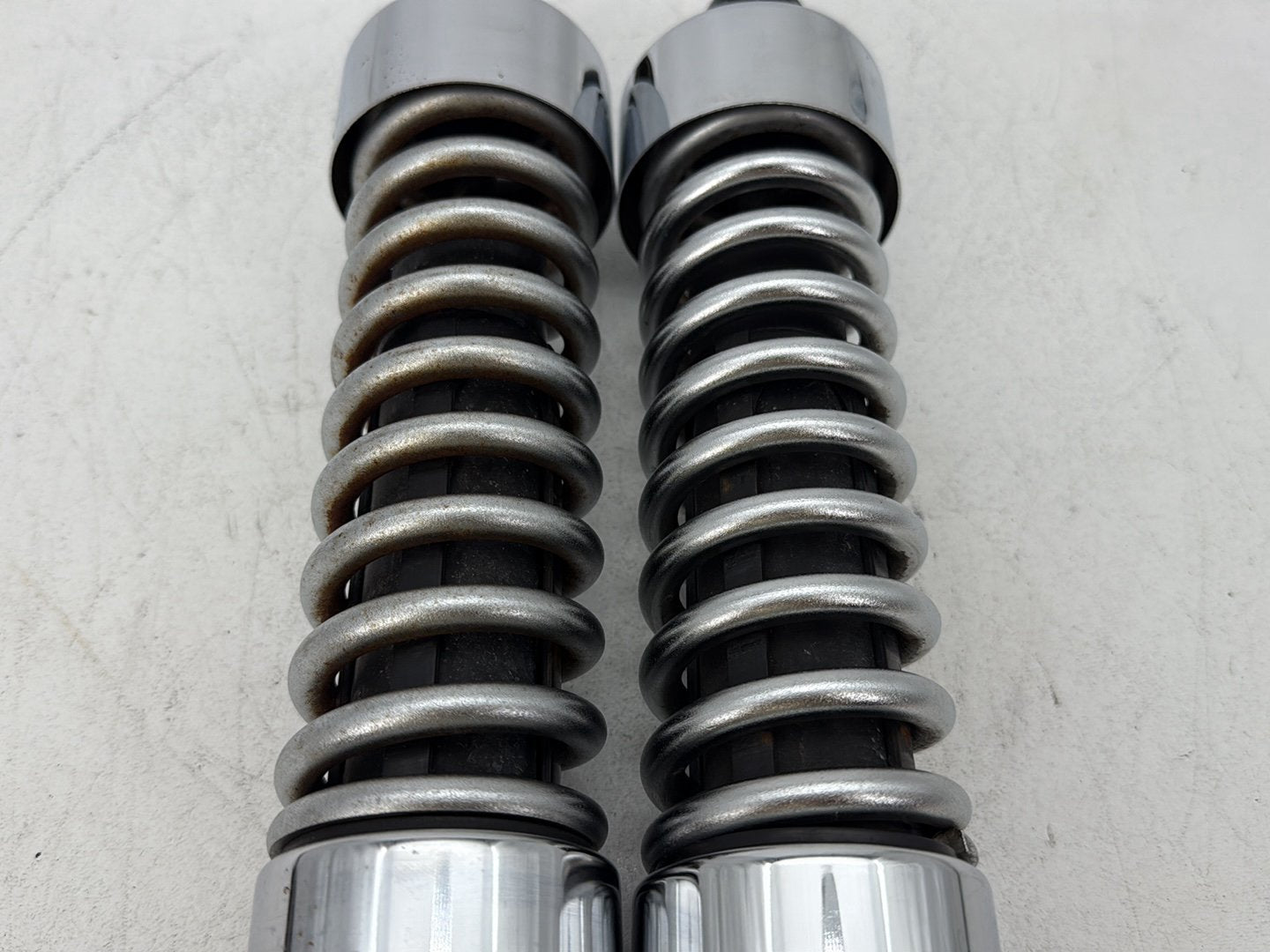 2006 Harley Dyna FXDWGI Wide Glide OEM Rear Left Right Shock Absorbers