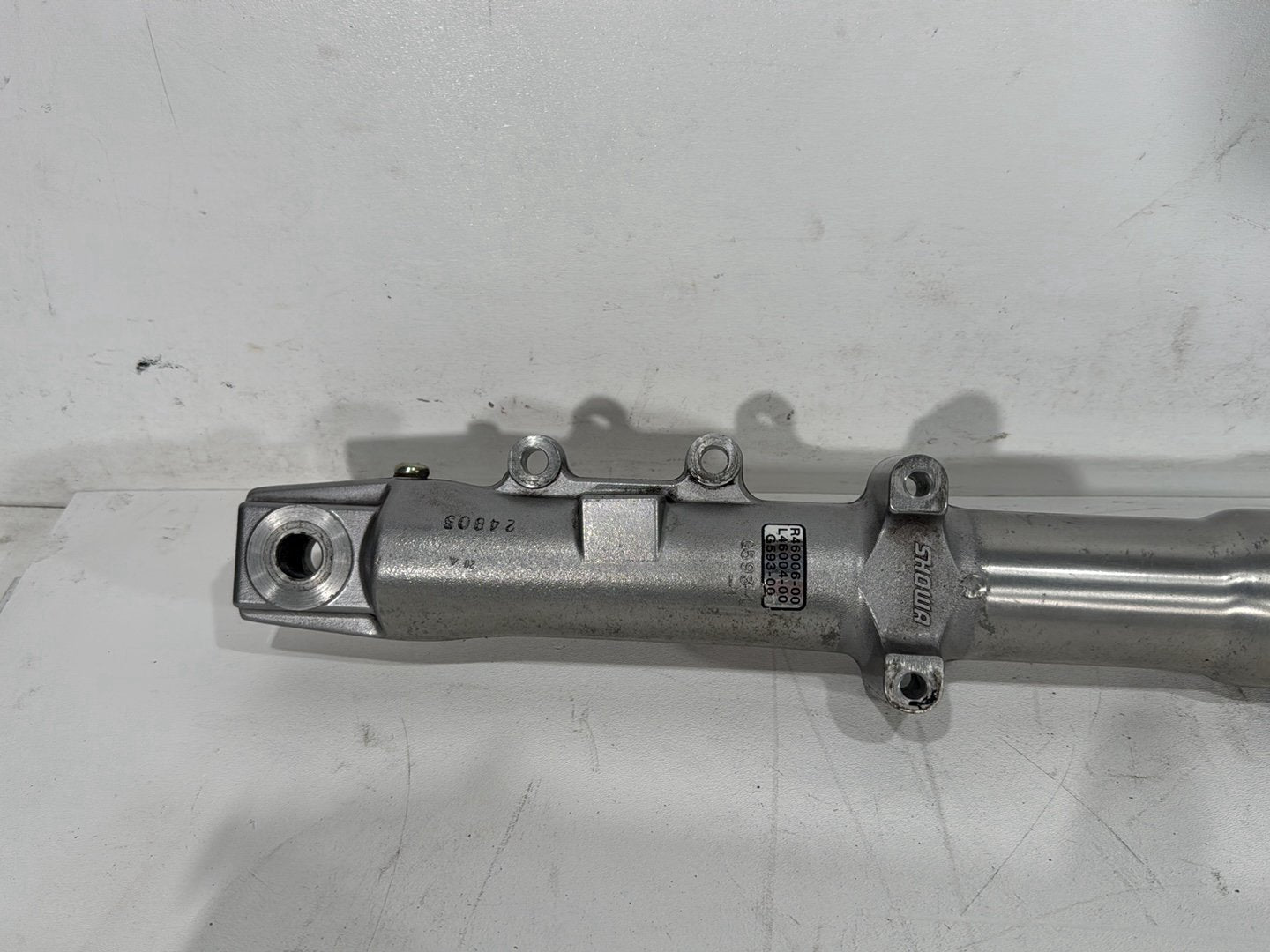 2003 Harley Dyna Wide Glide FXDWG OEM Front Triple Tree Set & LH RH Fork Legs Sliders