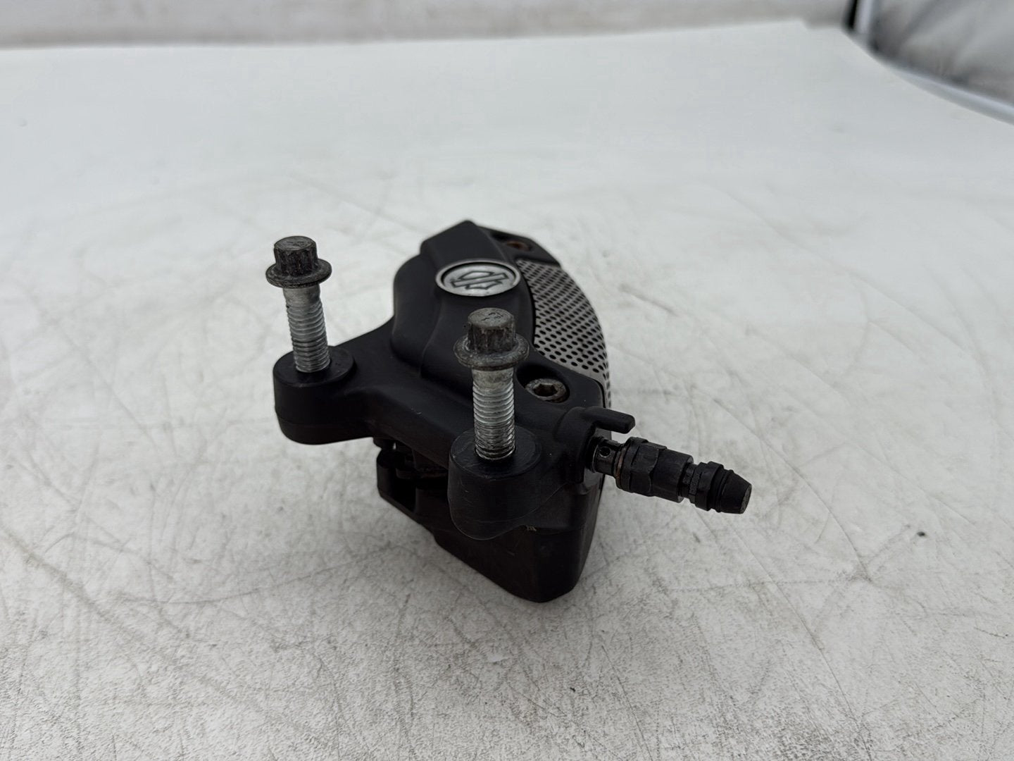 2013 Harley Electra Glide Touring Ultra FLHTCUI OEM Front Right 1 Brake Caliper