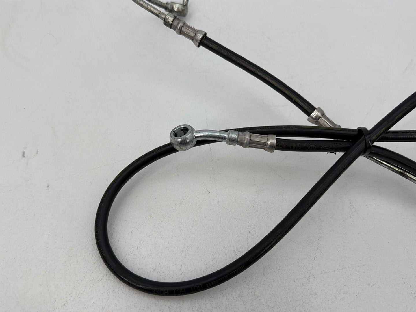 2007 - 2011 Harley-Davidson Touring Street Glide Front Brake Hose Line Pipe ABS 41679-09