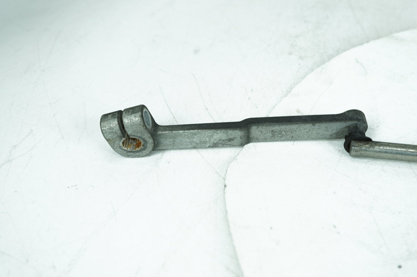 2007 - 2017 Harley-Davidson Dyna Wide Glide Gear Shifter Lever Arm w/ Rod linkage  	33849-97