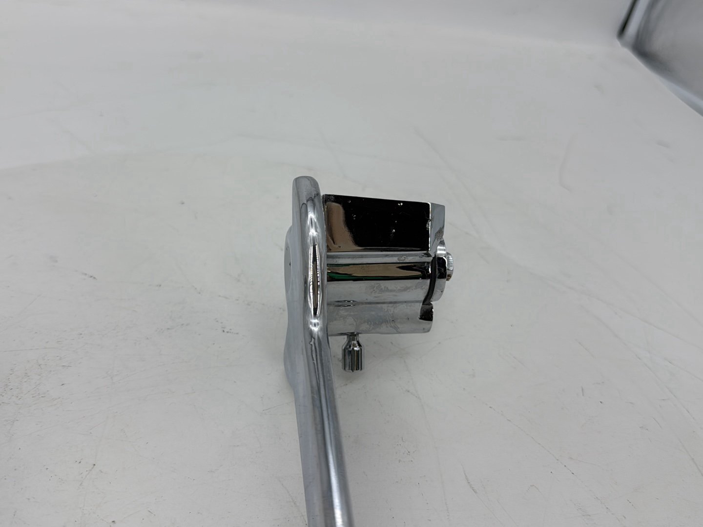 1999 - 2006 Harley-Davidson Touring CVO Screamin Eagle Road King Passenger Left & Right Foot Pegs Kuryakyn