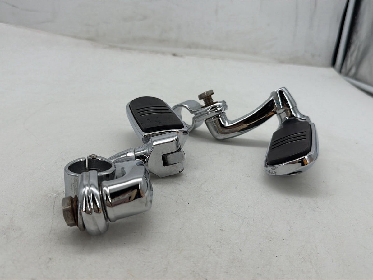 2010 Harley Street Glide Touring FLHX OEM Front Right Left Highway Foot Pegs