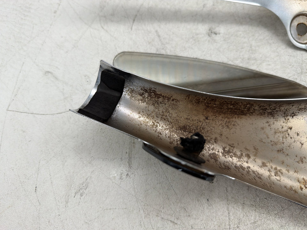 04 Harley Electra Glide Touring Ultra OEM Left Right Flare Wind Deflector Cover