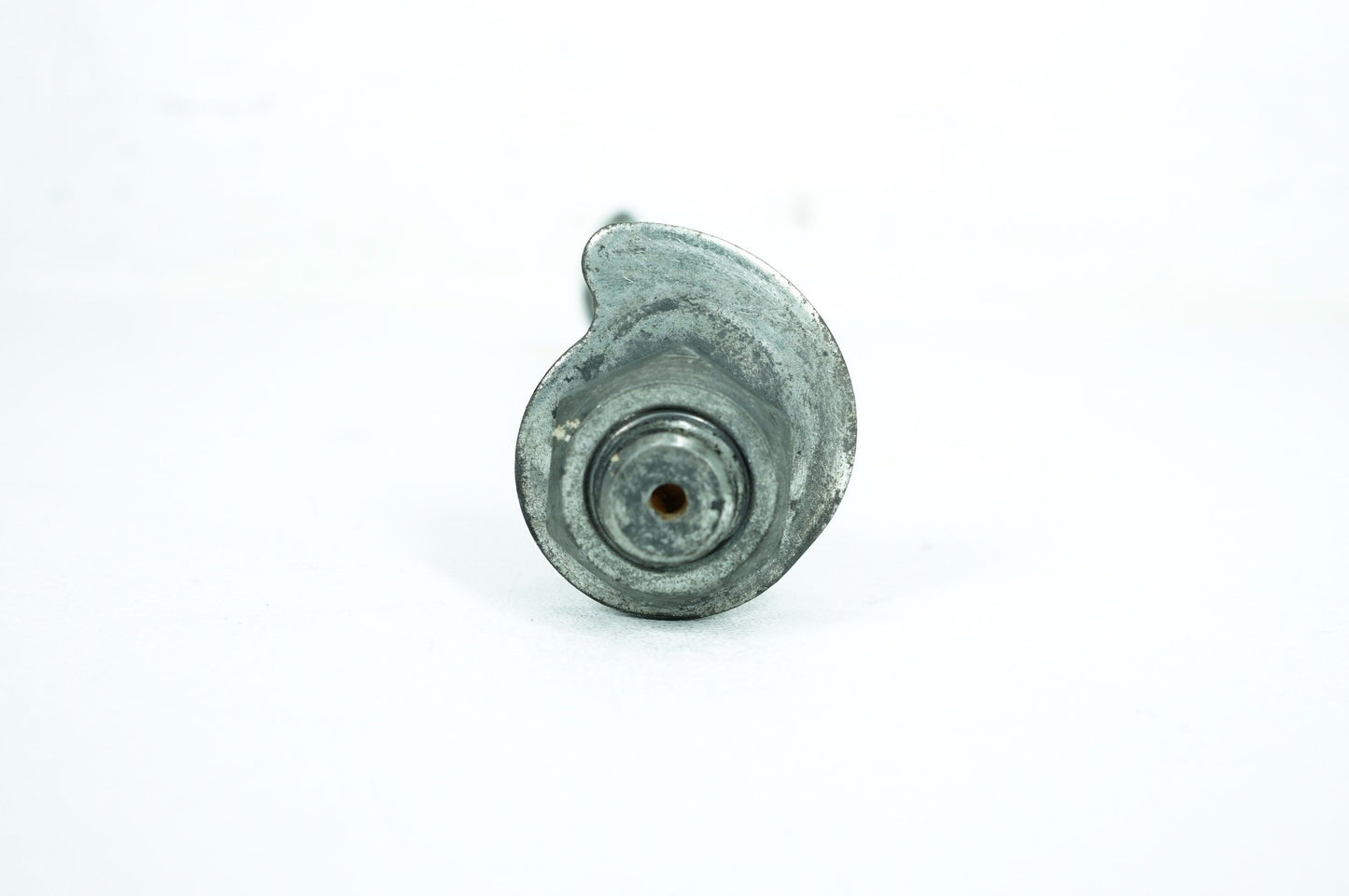 2008 - 2016 Harley-Davidson Touring Street Glide Rear Wheel Axle Bolt Shaft 41056-09