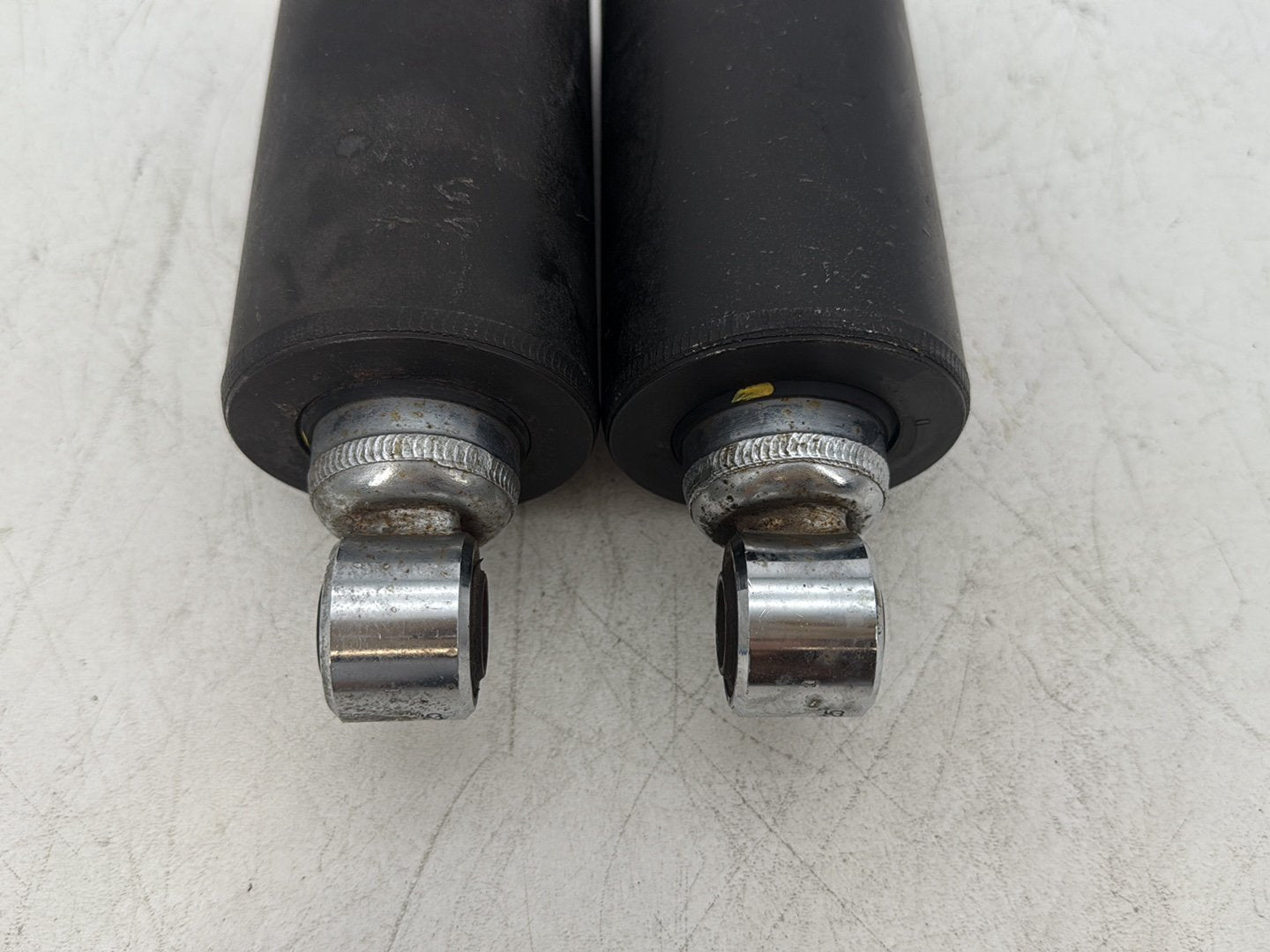 2006 Harley Softail FLSTCI Heritage Classic OEM Rear Left Right Shock Absorbers
