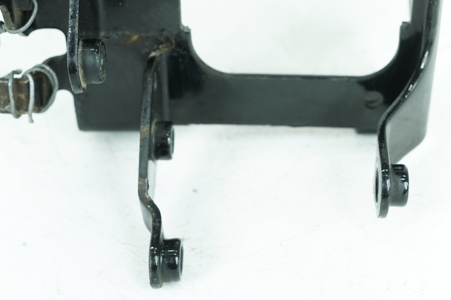 2004 - 2013 Harley-Davidson Sportster Custom Battery Tray Bracket Holder Carrier  	66194-04C