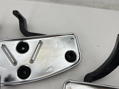 2003 Harley Electra Glide Touring Ultra FLHTCUI OEM Left Right Driver & Pass Floorboard Foot Rest