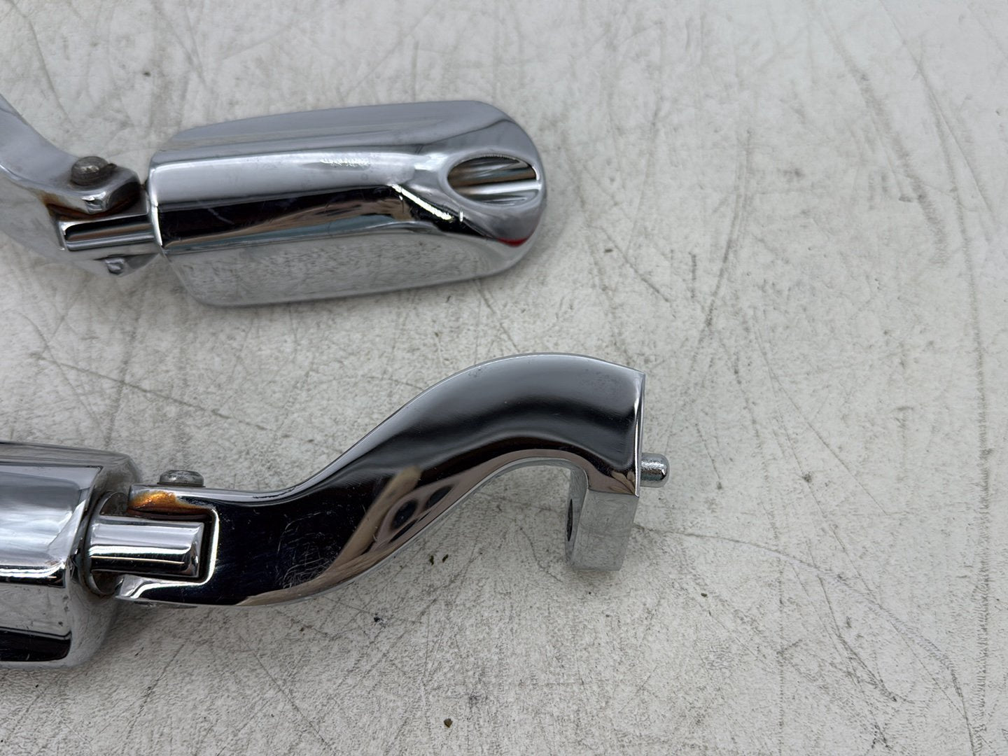 2015 Harley Road Glide Touring FLTRXS OEM Passenger Left & Right Foot Pegs