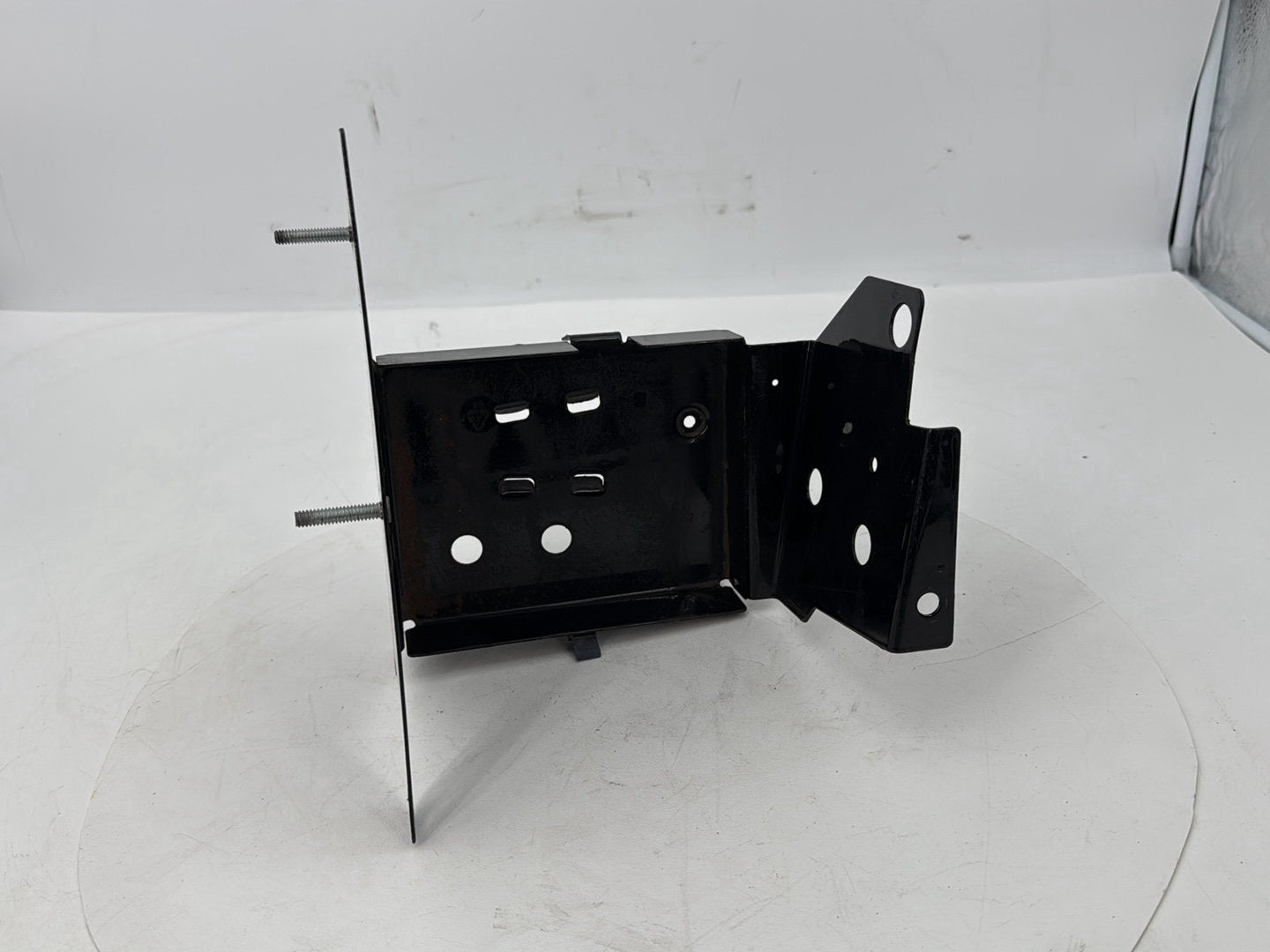 1999 - 2006 Harley-Davidson Touring Electra Glide Battery Tray Bracket Holder Carrier 	66281-02A