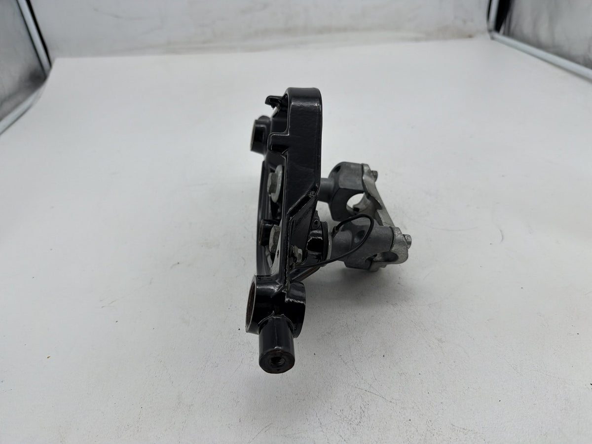 2011 Harley Electra Glide Touring Ultra OEM Front Fork Upper Triple Tree Clamps