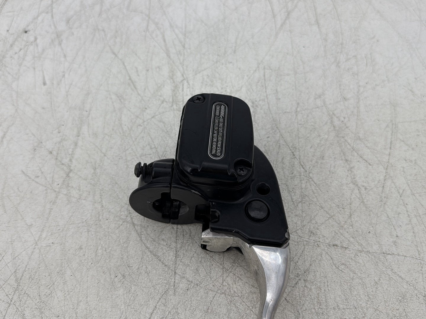 2011 Harley Street Glide Touring FLHX OEM Front Right Brake Lever Master Cylinder