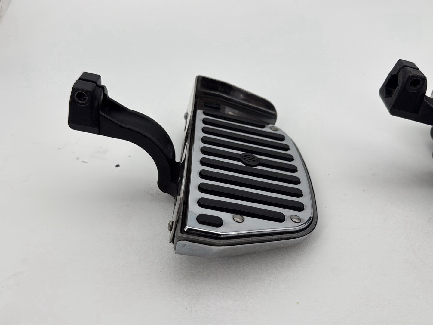 2007 Harley Softail Heritage Classic FLSTC OEM Left & Right Passenger Floorboard Foot Rest