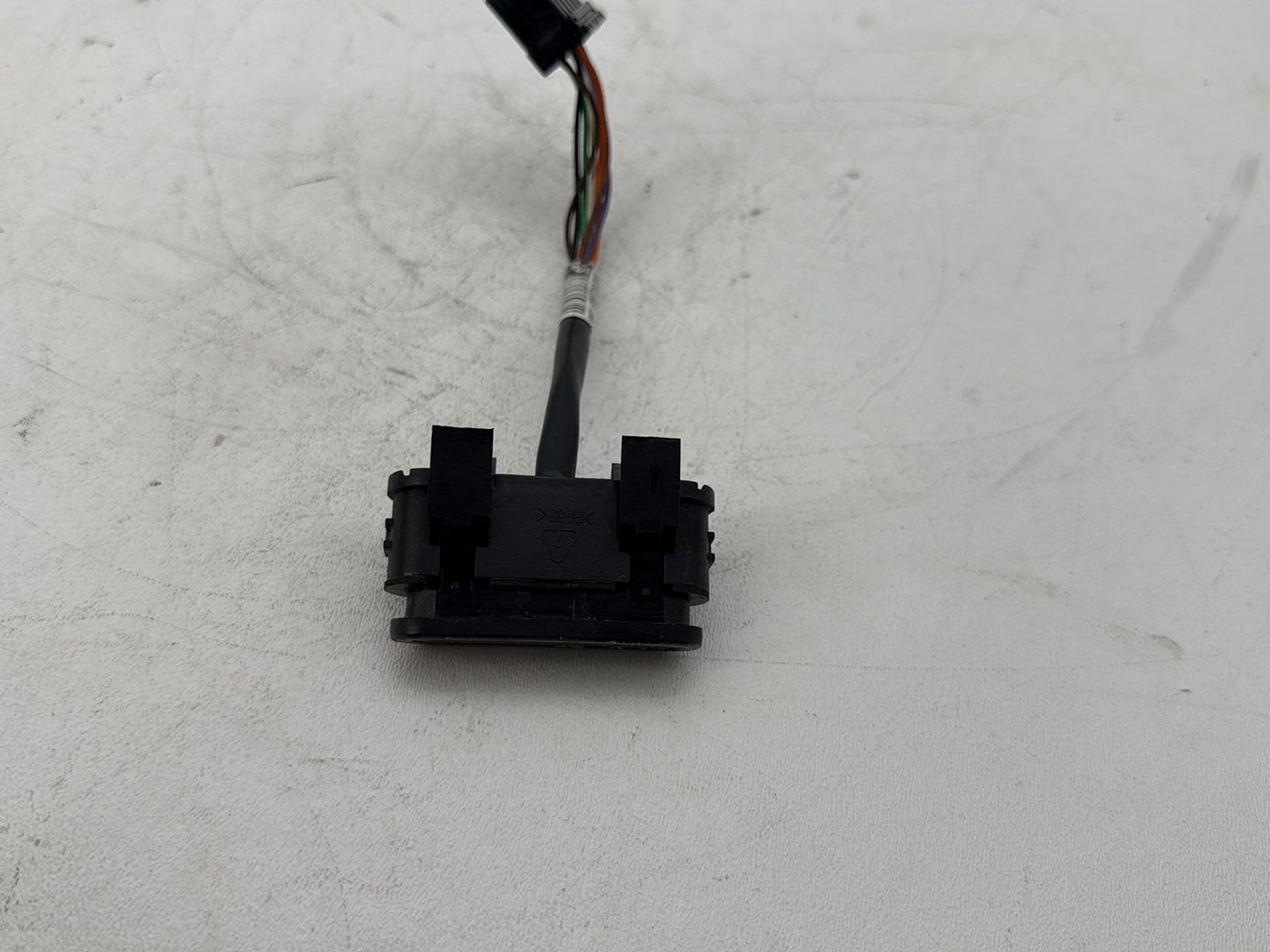 2007 Harley Touring FLHTP Electra Glide Police OEM Dash Indicator Lamp Wire Plug 68789-96A