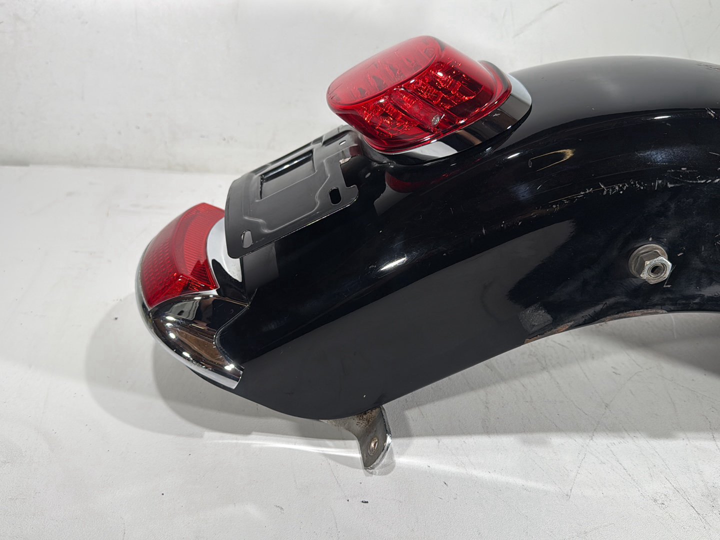 2018 Harley Electra Glide Touring Ultra FLHTCU OEM Rear Wheel Fender Taillight Brake Lamp