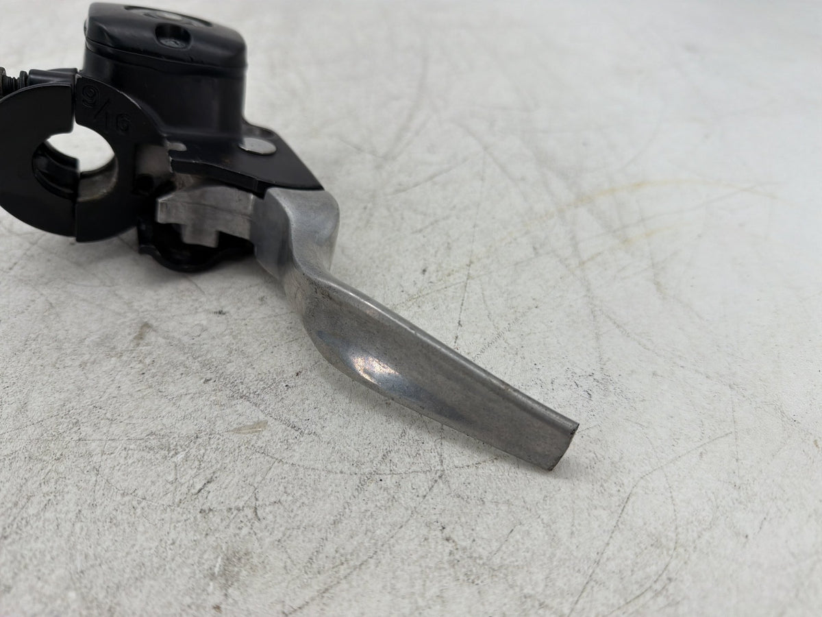 2001 Harley Fat Boy Softail FLSTF OEM Front Right Brake Lever Master Cylinder