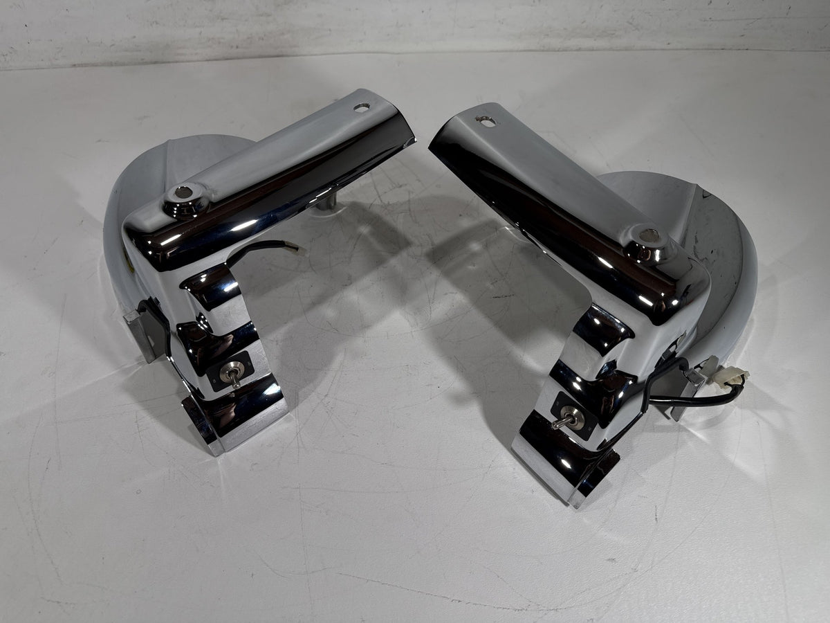 2011 Harley Road King Touring FLHR OEM Left & Right Headlamp Nacelle Covers