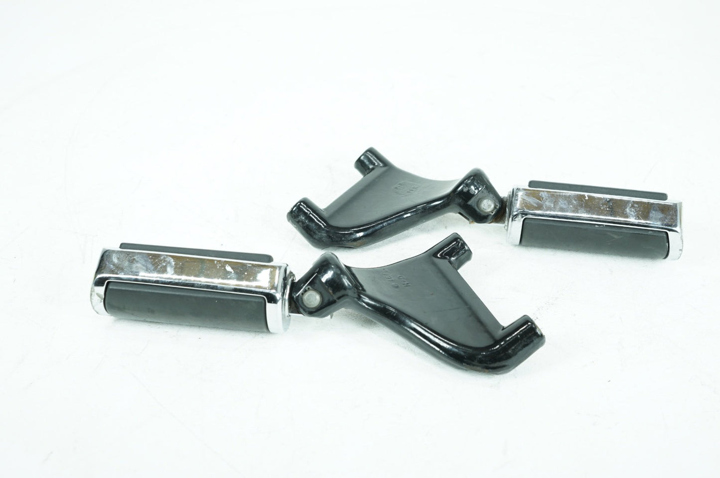 2004 - 2013 Harley-Davidson Sportster Custom Passenger Left & Right Foot Pegs 49314-04