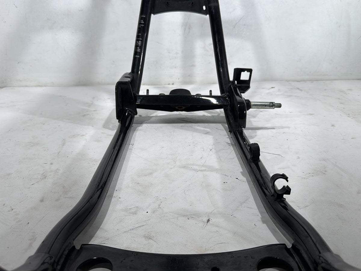 2004 Harley Road King Touring Classic OEM Body Main Frame Chassis C