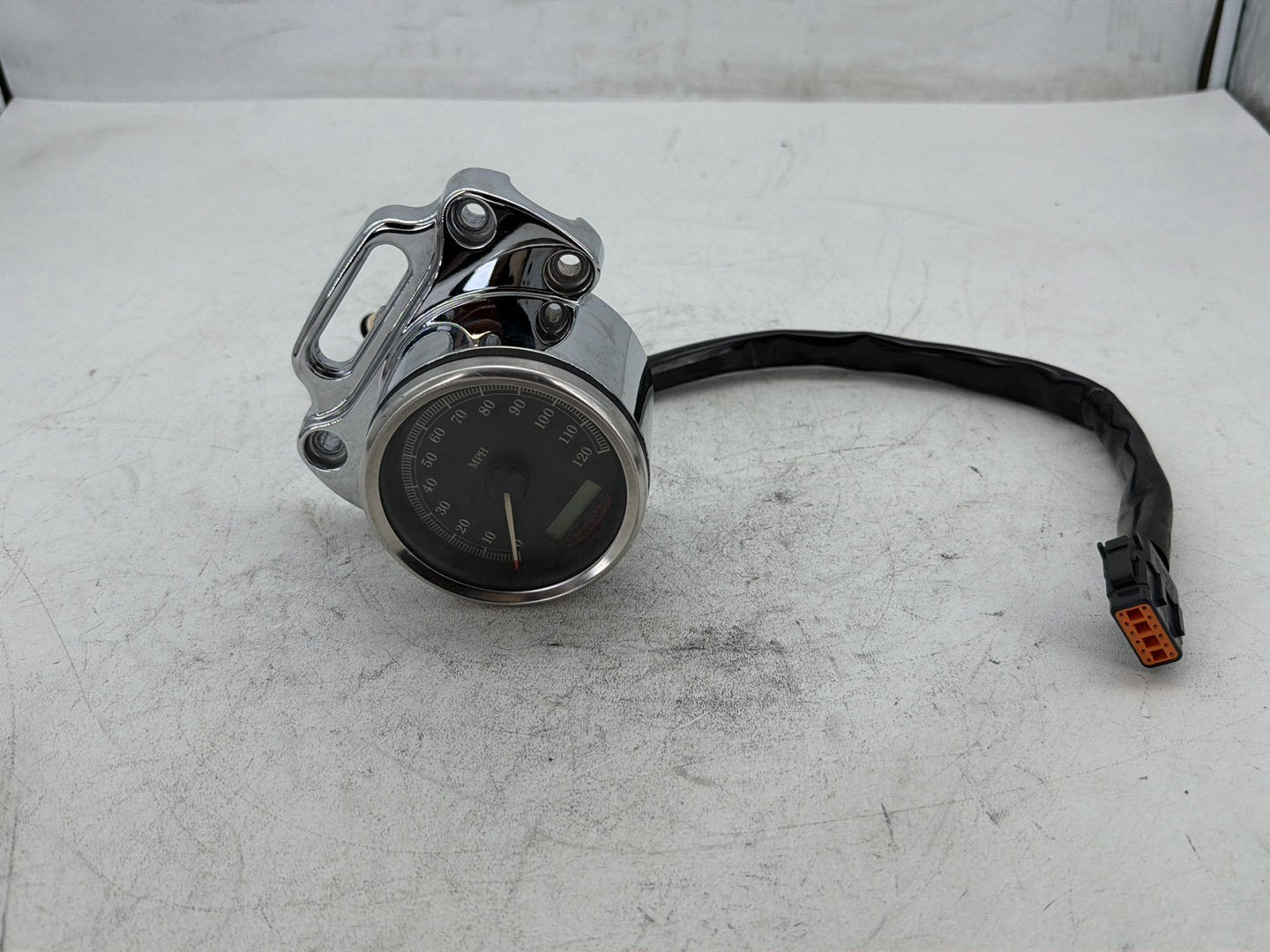06 Harley Sportster 1200 Custom XL1200C Speedo Speedometer Gauge Cluster 11K