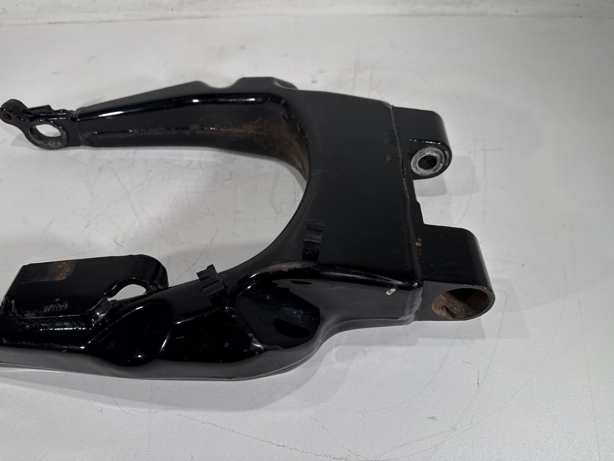 2011 Harley Road King Touring FLHR OEM Rear Fork Swingarm Swing Arm