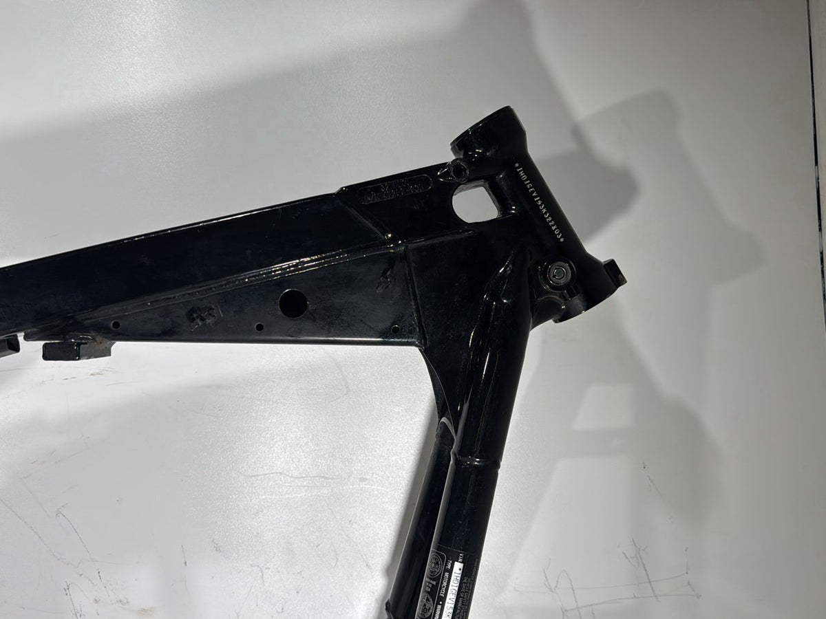 2003 Harley Dyna Wide Glide FXDWG OEM Body Main Frame Chassis CLN CLR