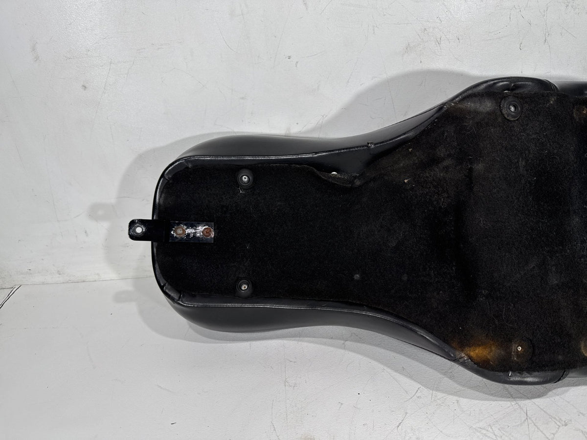 2002 Harley Electra Glide Touring FLHT Passenger Driver Seat Saddle Le Pera