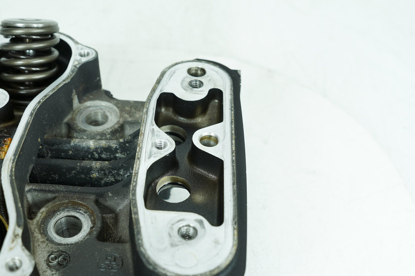 1984 - 1998 Harley-Davidson Touring Electra Glide Ultra Rear Twin Cam Engine Cylinder Head 16720-84C