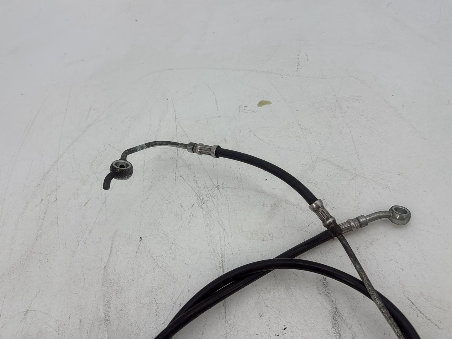 2011 Harley Electra Glide Ultra FLHTK OEM Front Brake Hose Line Pipe ABS