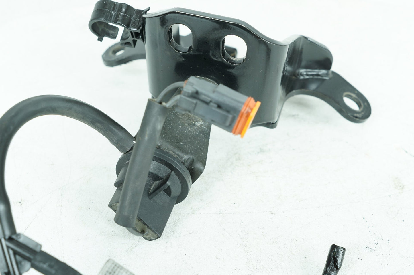 1991 - 2003 Harley-Davidson Sportster Hugger Wire Harness Loom Plug In Connector w/ Bracket Mounting Support Holder