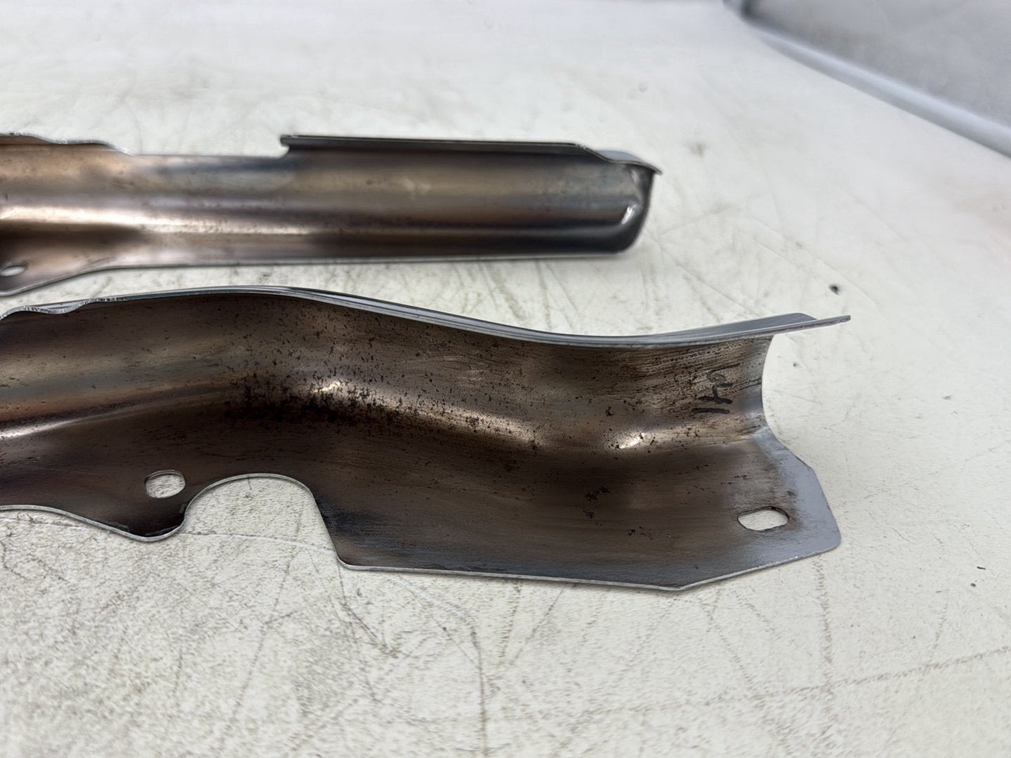 2007 Harley Touring FLHTC Electra Glide Classic OEM Left Right Saddlebag Fender Struts Brackets