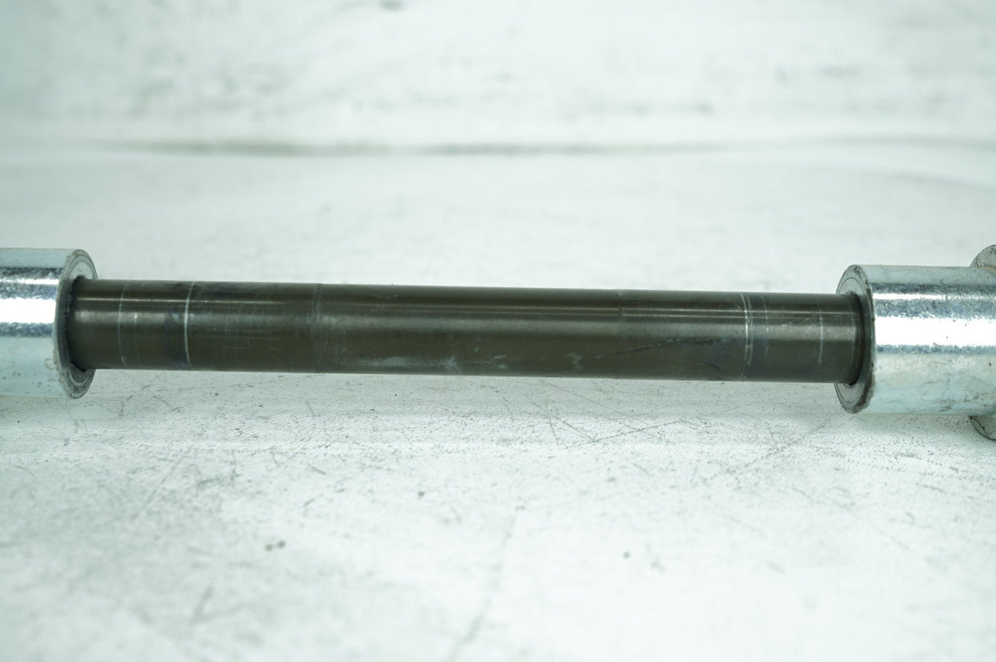 2008 - 2016 Harley-Davidson Touring Road Glide Ultra Rear Fork Swingarm Pivot Bolt Shaft 47540-11