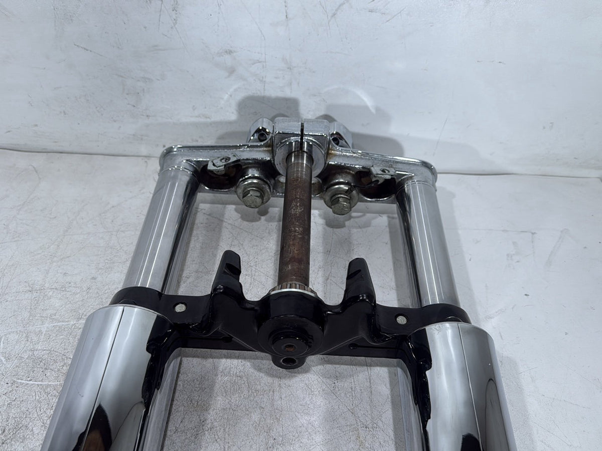 2005 Harley Softail Fat Boy OEM Front Triple Tree Set & LH RH Fork Legs Sliders