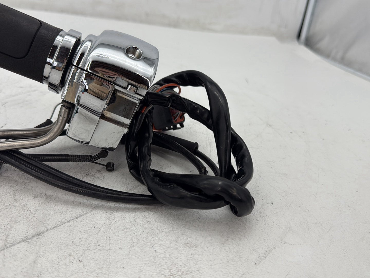 2003 Harley Electra Glide Touring Ultra FLHTCUI OEM Right Engine Start Kill Switches Controls
