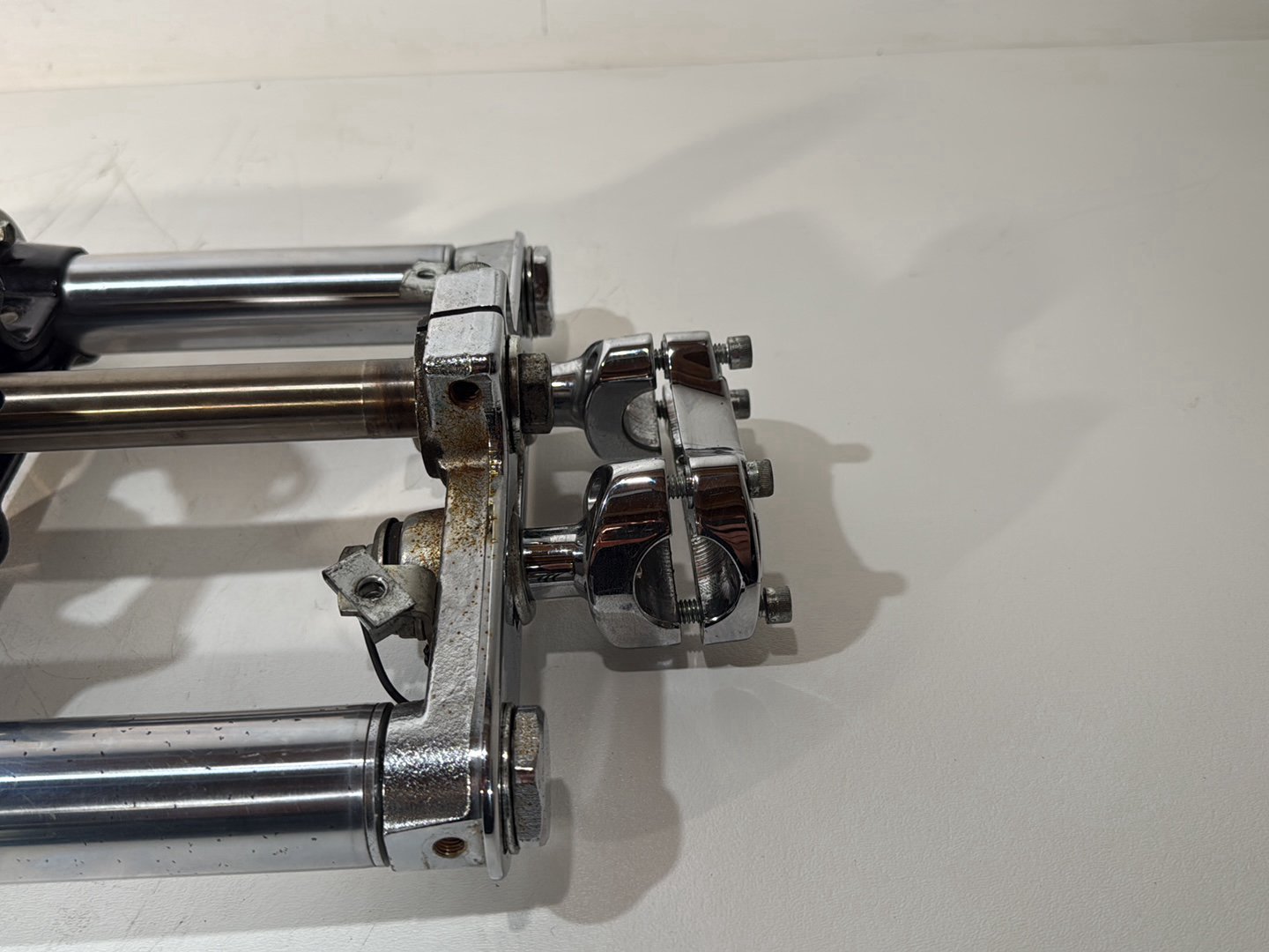 1986 - 1998 Harley-Davidson Softail Heritage Classic Front Triple Tree Set & LH RH Fork Legs Sliders 45915-86 , 56567-86B