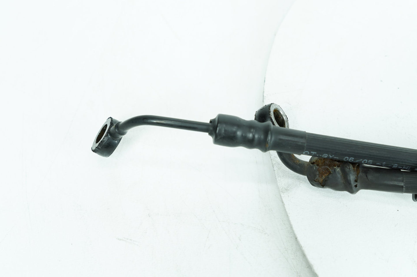 1999 - 2006 Harley-Davidson Softail Deluxe Front Brake Hose Line Pipe  	42314-05A