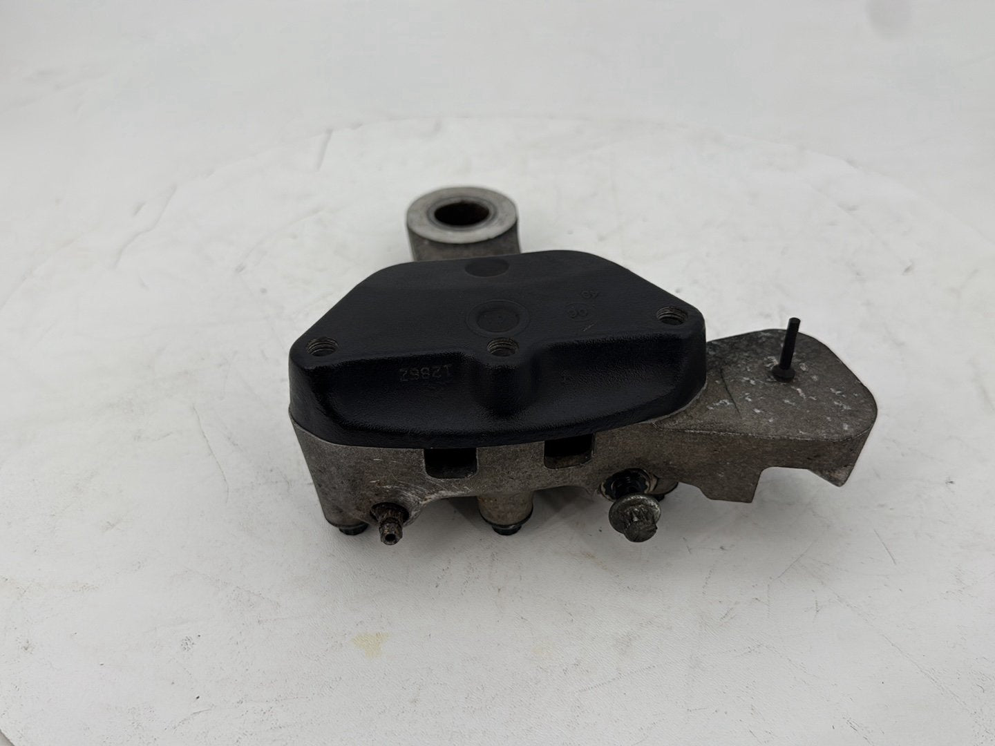 1999 - 2006 Harley-Davidson Touring Electra Glide Ultra Rear Back Brake Caliper 44080-02C