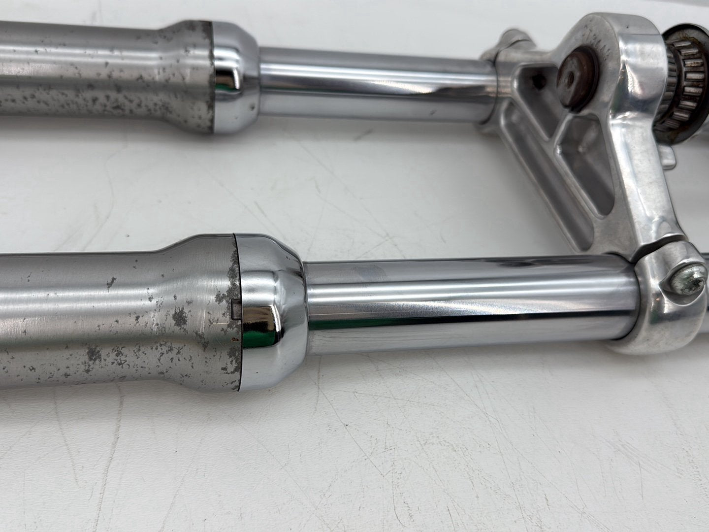 2002 Harley Dyna FXD Super Glide OEM Front Triple Tree Set & LH RH Fork Legs Sliders